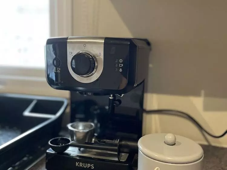 Impeccable 4 Bed Caravan In Clacton On Sea