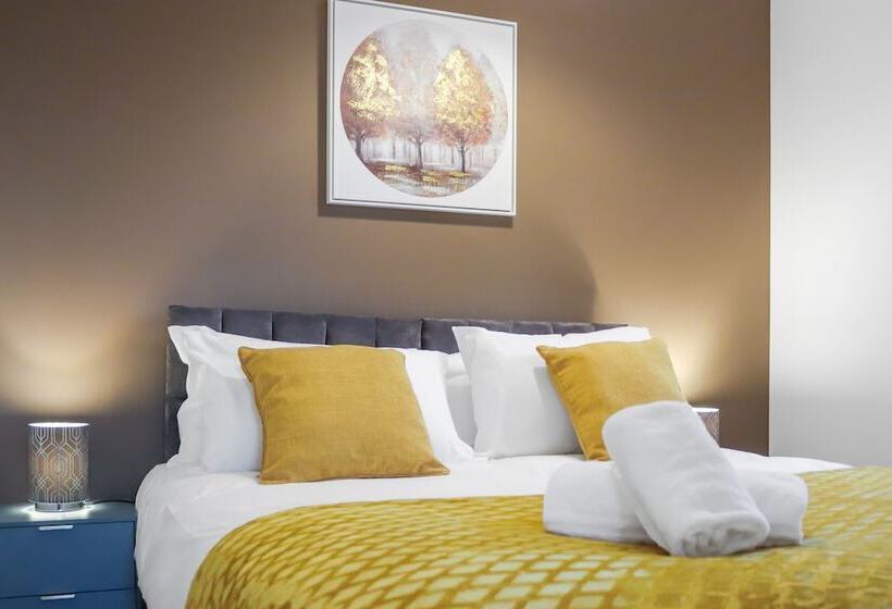 إقامة Inviting 2 Bed House In Milton Keynes   Netflix