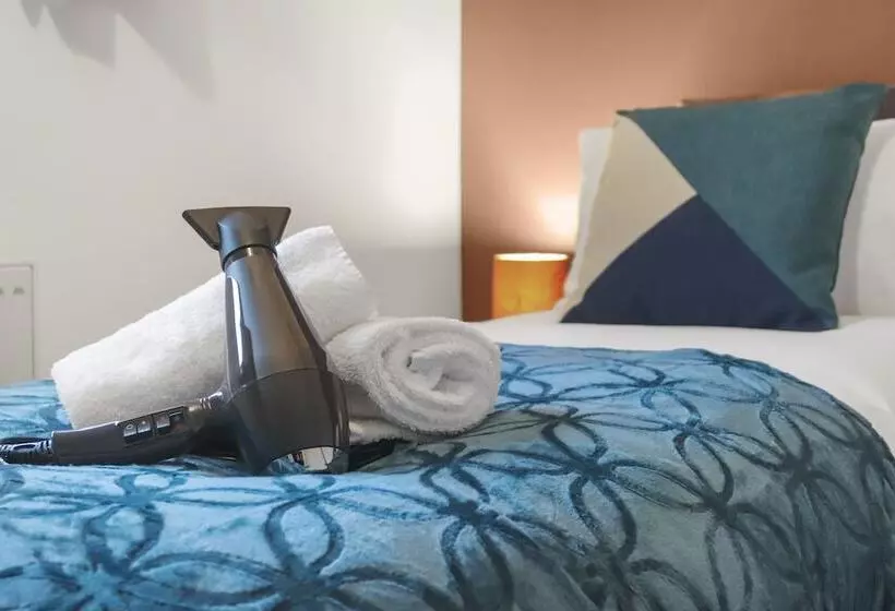 Residenssi Inviting 2 Bed House In Milton Keynes   Netflix