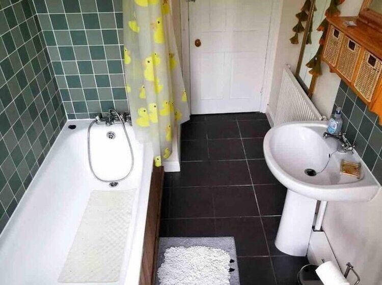 إقامة Spacious Riverside Home, 3 Bedrooms, Hebden Bridge