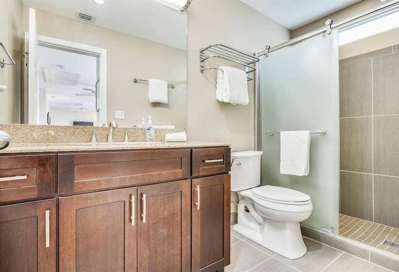 Shipyard Treasure By Avantstay Communal Pool Gated Community Great Location Week Long Stays