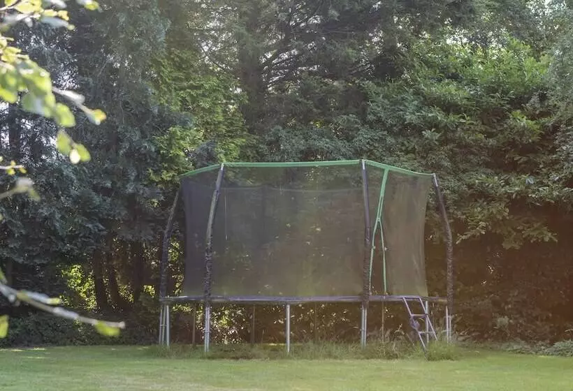 Stunning 1 Bed Cottage With Hot Tub In Ross On Wye