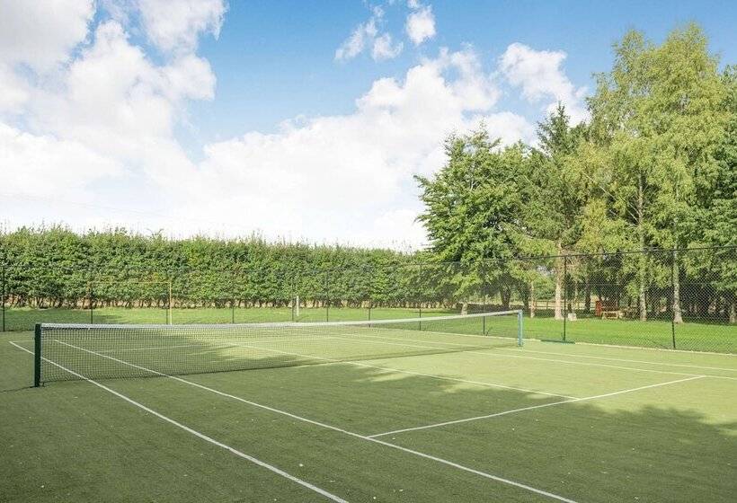 Toppesfield Hall Luxury Cottage With Hot Tub