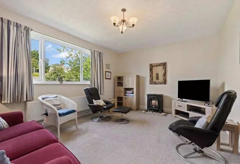 Ballyroan   Peaceful Dog Friendly Cottage