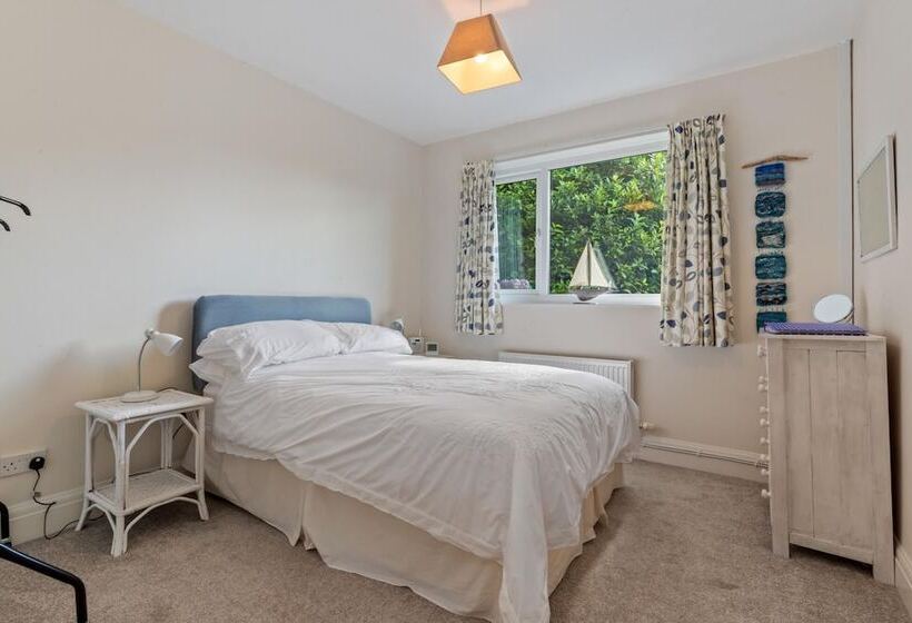 Ballyroan   Peaceful Dog Friendly Cottage