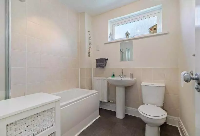 Ballyroan   Peaceful Dog Friendly Cottage