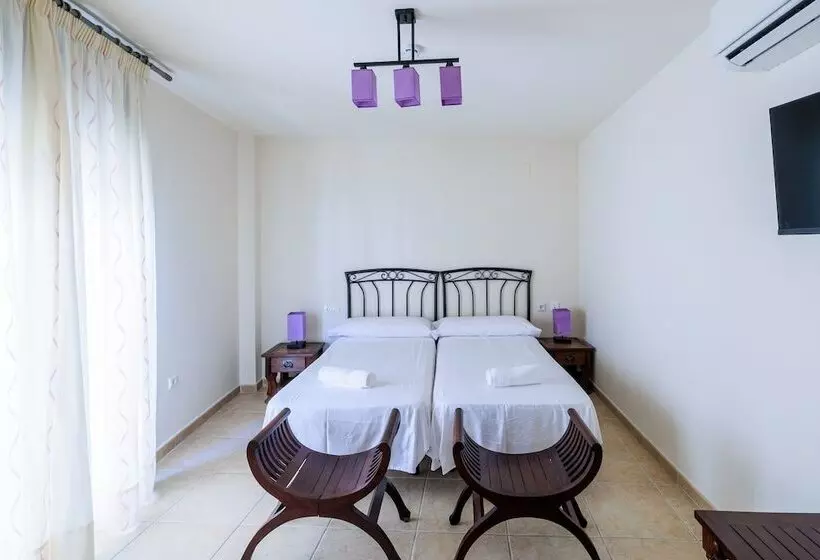 ベッドアンドブレックファースト La Posada De La Gula