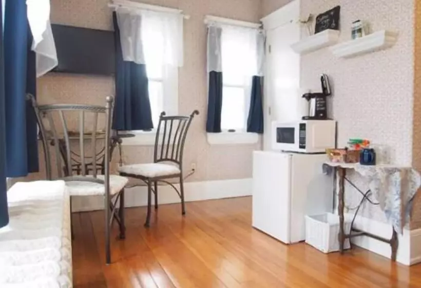 ベッドアンドブレックファースト The Bissing House