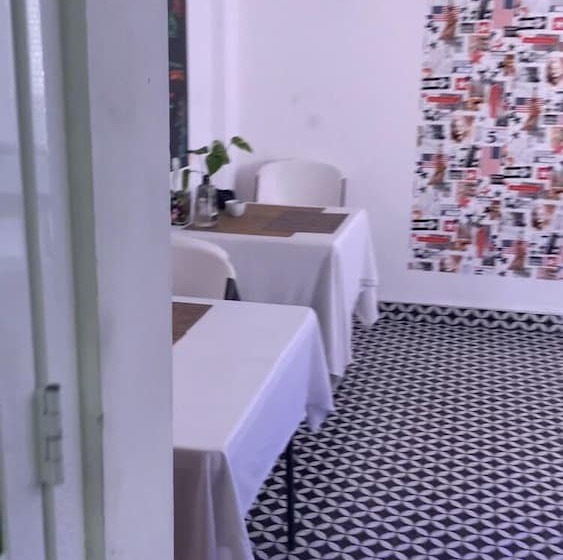 הוסטל Cancún Plaza Hotel & Hostal