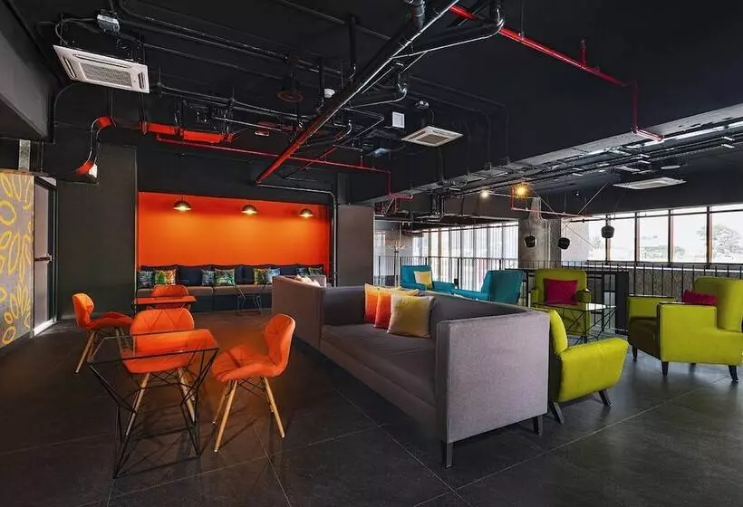 ホテル Aloft Guadalajara Sur