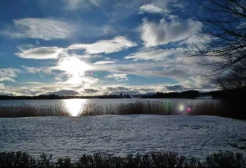 Hotelli Karma Lake Of Menteith