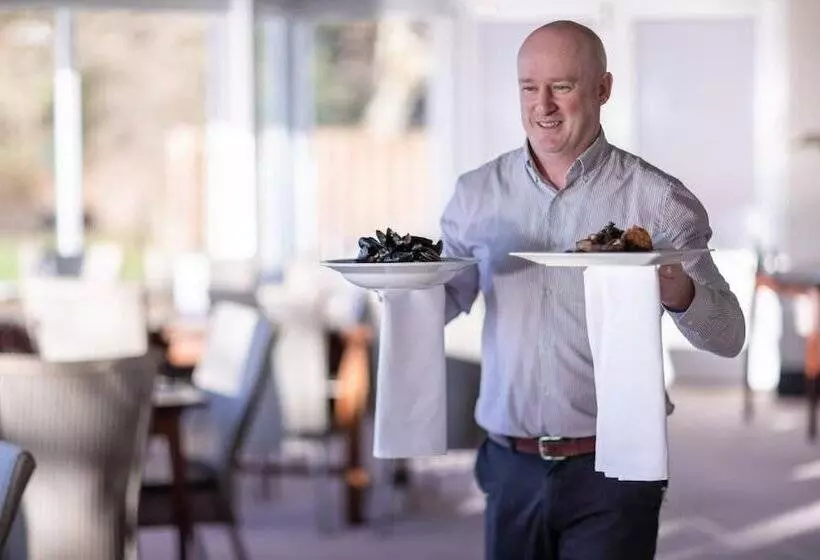 Hotelli Karma Lake Of Menteith