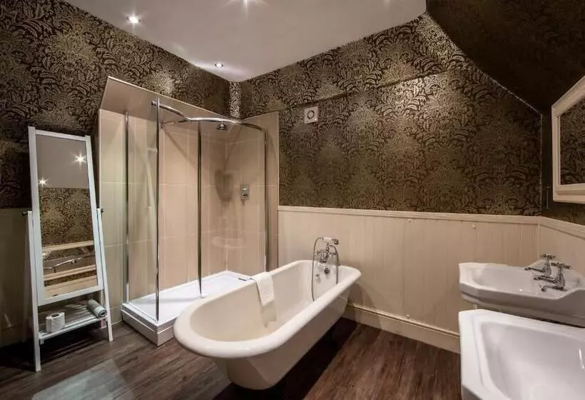 Hotelli Karma Lake Of Menteith