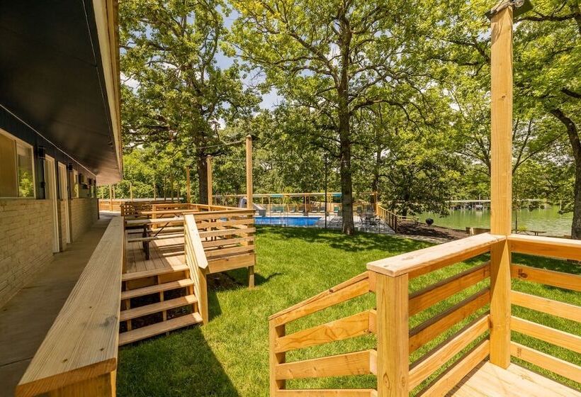 فندق Kimberling Cove M6