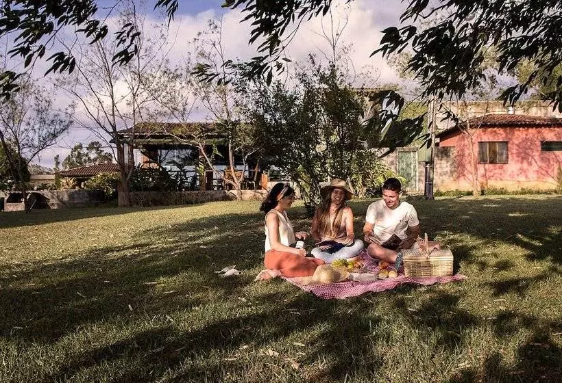 Hotelli Refúgio Do Rio Bonito