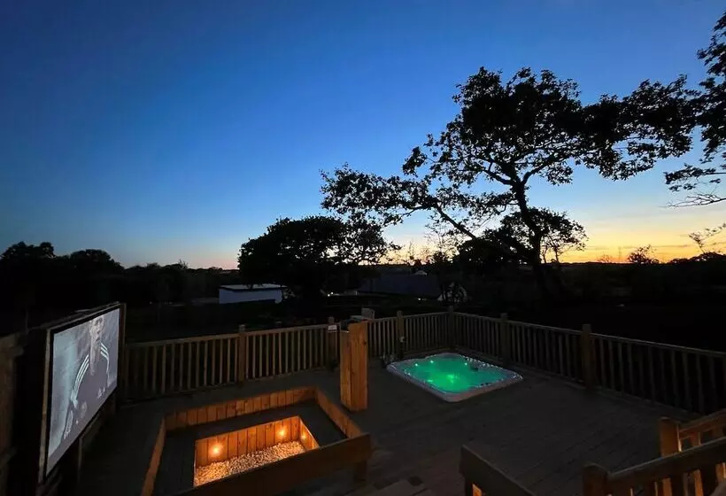 Hotelli Robin Hood Safari Tent