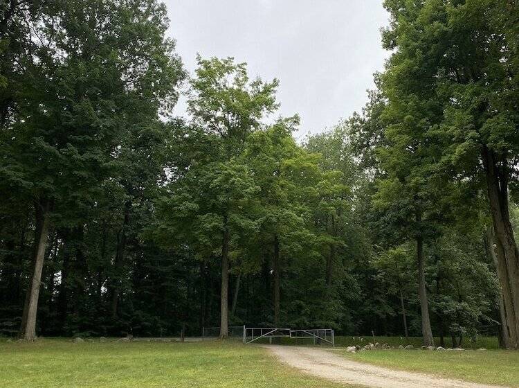 Kamp 42 Degrees Campground