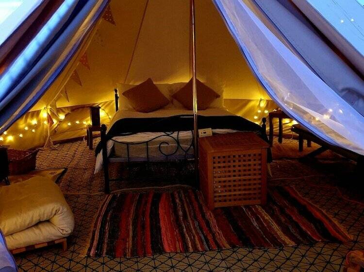 5m Xl Bell Tent With Log Burner, Near Whitby