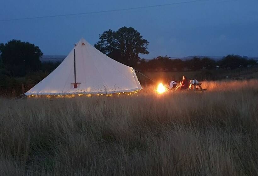 5m Xl Bell Tent With Log Burner, Near Whitby