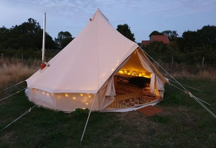 5m Xl Bell Tent With Log Burner, Near Whitby