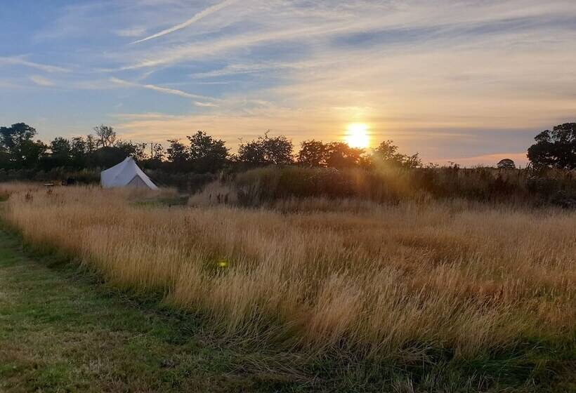 5m Xl Bell Tent With Log Burner, Near Whitby