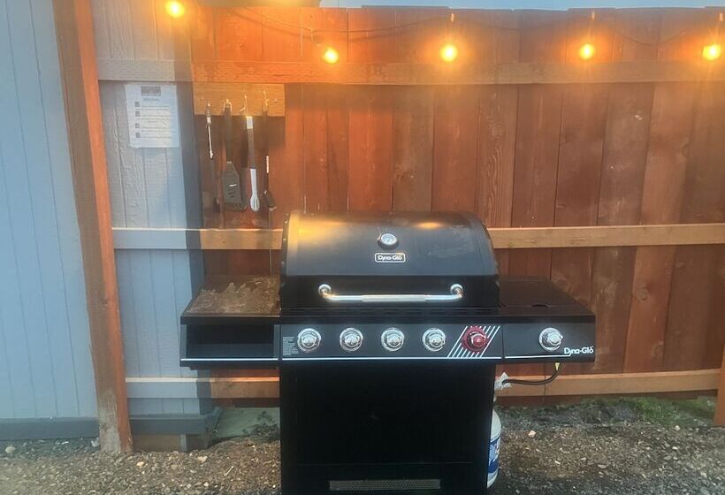 Мотель The Fireside Inn