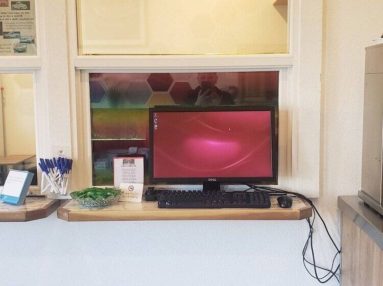 Мотель The Fireside Inn