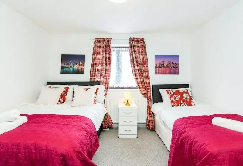 レジデンス Cosy 2 Bed House! Dagenham! Free Parking
