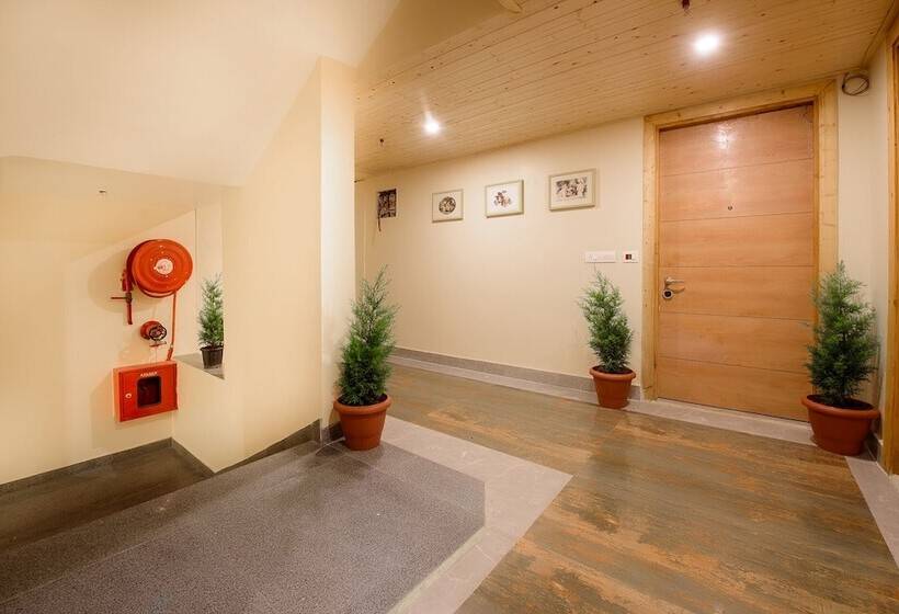 אתר נופש Naturevilas Sarovar Premiere Manali