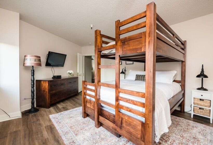 Rocker By Avantstay Gorgeous Ski In Ski Out Cabin In Heart Of Breck