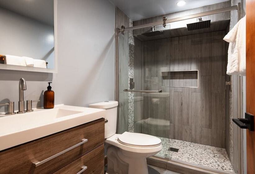 Timberline By Avantstay Stunning Chalet Cabin W/ Hot Tub, Pool Table & Home Theater!