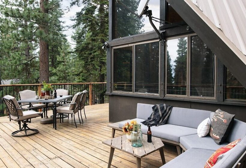 Timberline By Avantstay Stunning Chalet Cabin W/ Hot Tub, Pool Table & Home Theater!