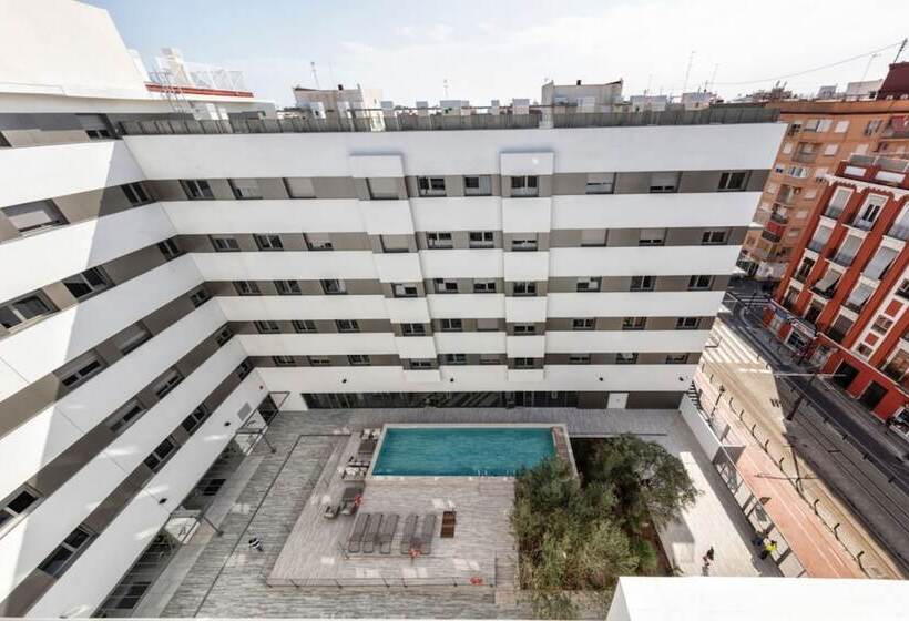 هاستل Livensa Living Studios Valencia Marina Real