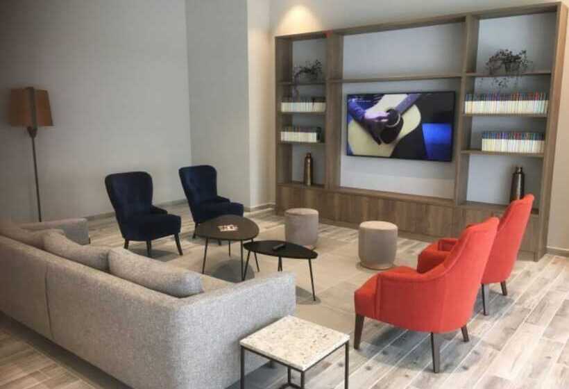 هاستل Livensa Living Studios Valencia Marina Real