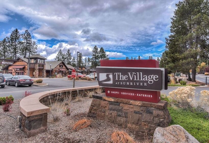 Aquila Lodge   Unit 15