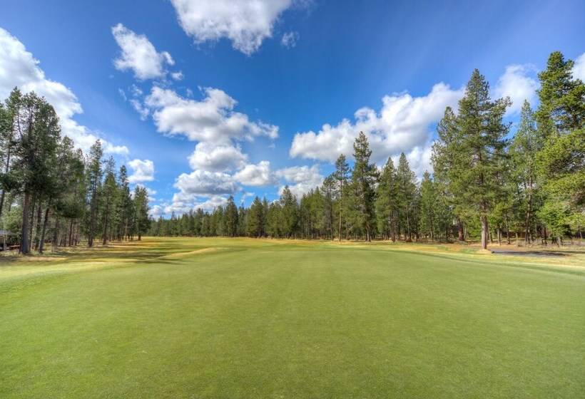 Aquila Lodge   Unit 15