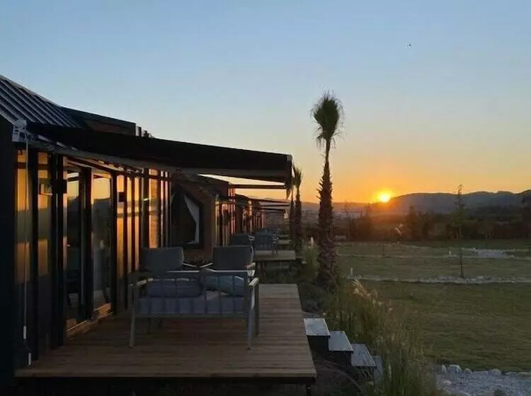 Aamiaismajoitus (B&B) Albizia Boutique