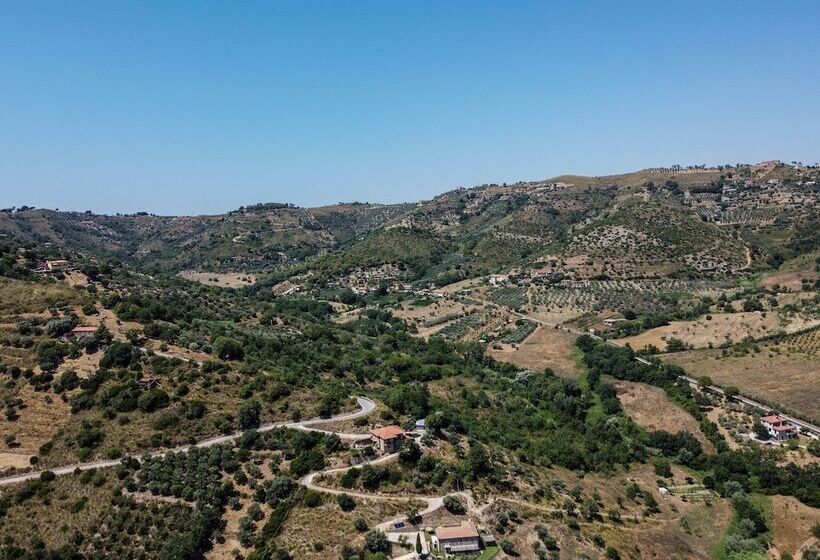 Bed and Breakfast Country House L Antica Pietra