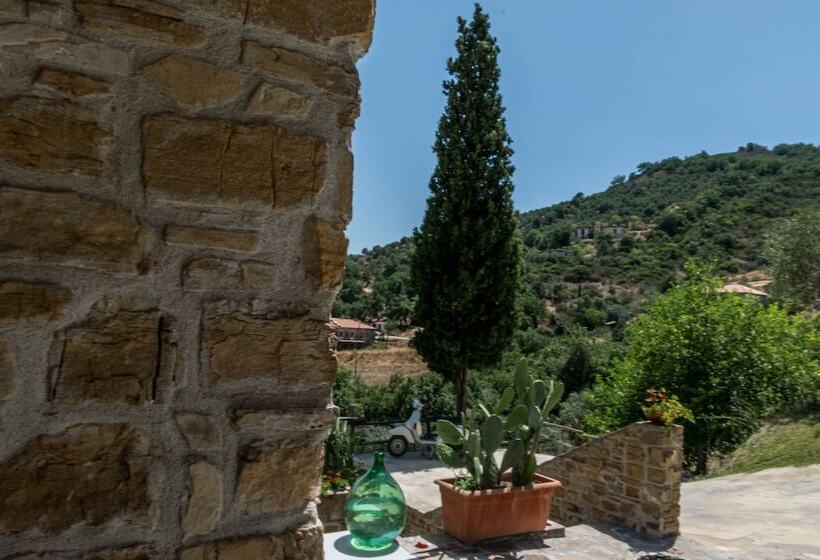 Bed and Breakfast Country House L Antica Pietra