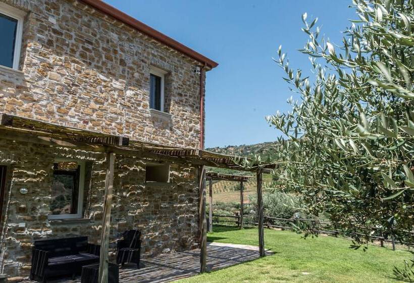 Bed and Breakfast Country House L Antica Pietra