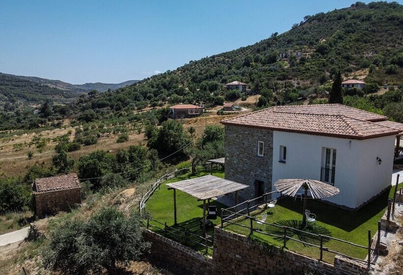 Bed and Breakfast Country House L Antica Pietra
