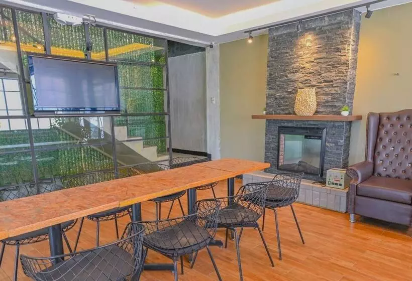 Capital O 890 Nami Hotel Tagaytay