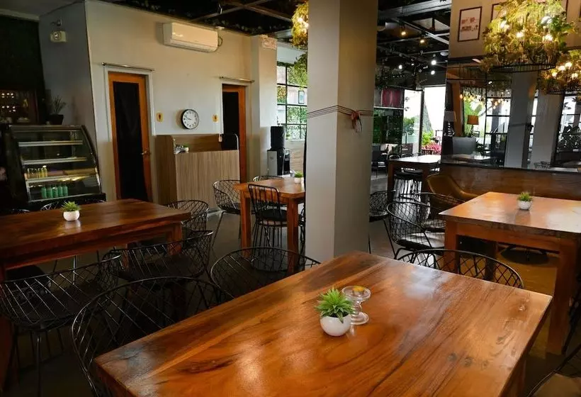 Capital O 890 Nami Hotel Tagaytay