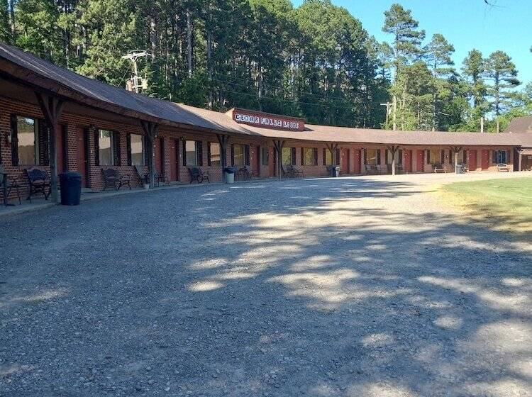 Cedar Falls Motel