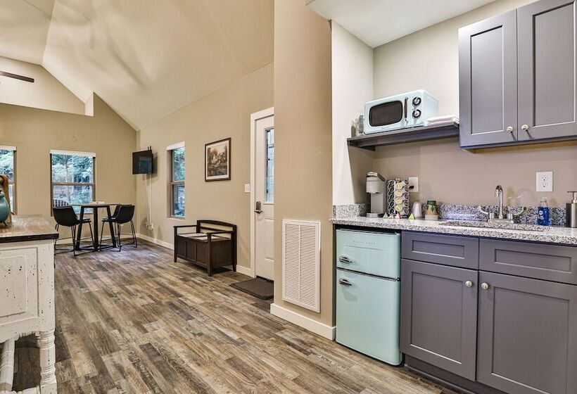 Villas At Gingershack Farms