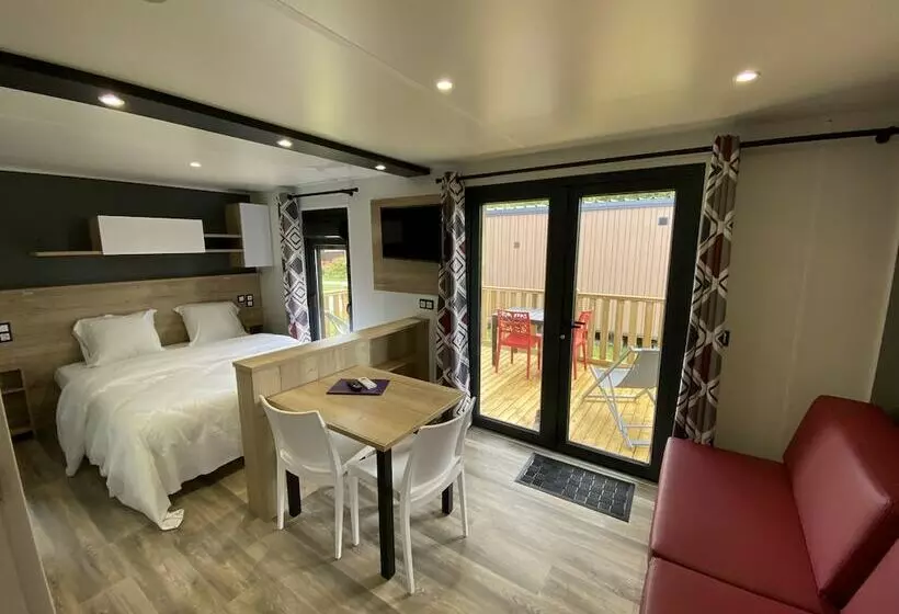 ホテル Camping Les Abberts