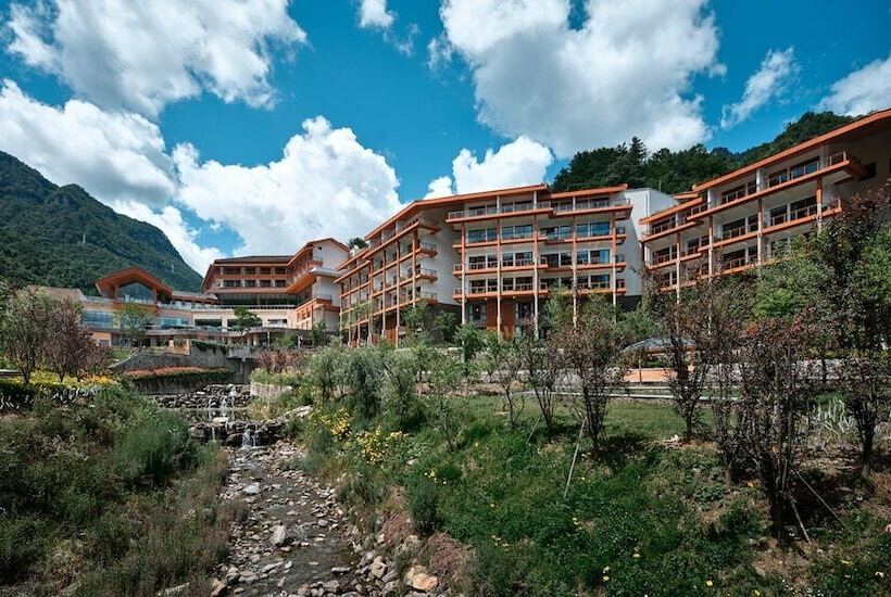בית מלון כפרי Crowne Plaza Shennongjia By Ihg