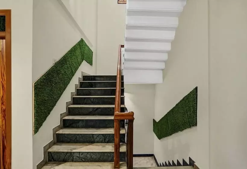 Itsy Hotels Anurag Inn