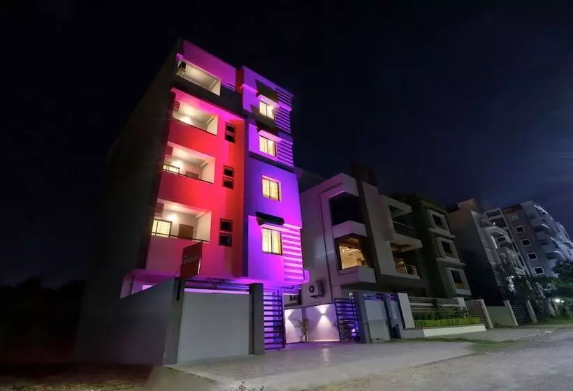 Itsy Hotels Carnival Inn