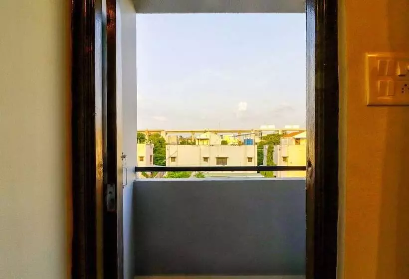 Itsy Hotels Carnival Inn